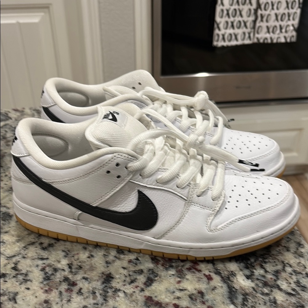 NikeSB Dunk Low Pro - White Gum